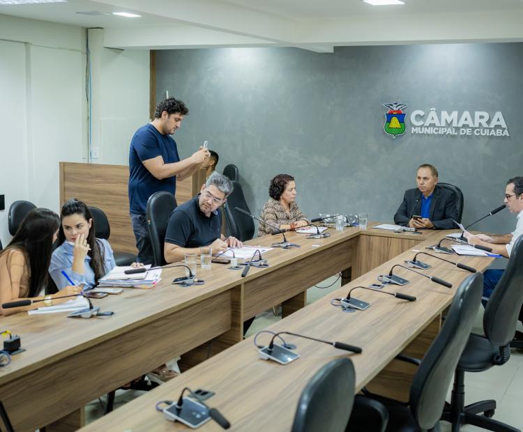Secretário Fellipe Corrêa garante força-tarefa em documentação do Cuiabanco