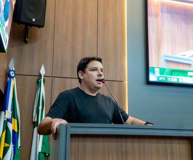 Vereador Alex Rodrigues defende a criação de comissão de enfrentamento ao aumento da população em situação de rua 