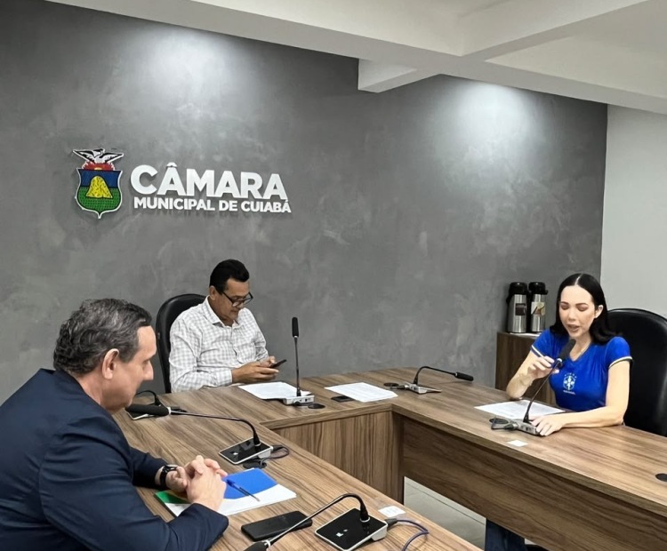 Comissão de Indústria e Comércio debate demandas do setor produtivo e recebe presidente da CDL Cuiabá