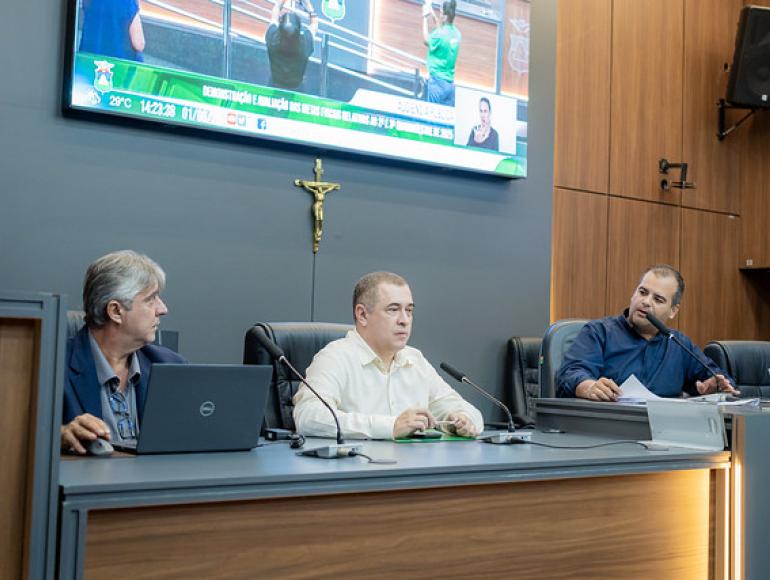Metas fiscais são debatidas na Câmara nesta segunda